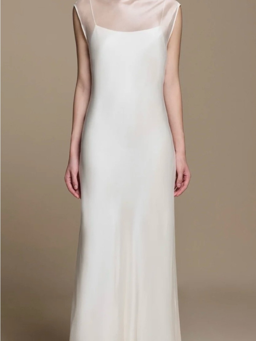 Huong Boutique Valentina Bridal Dress in Ivory